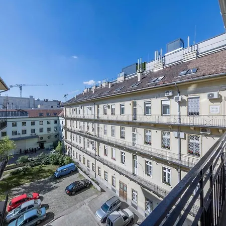 Souper Downtown-kiraly Street Apartmán Budapešť