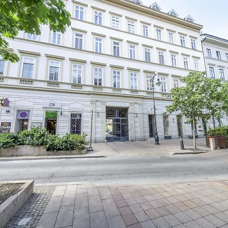 Souper Downtown-kiraly Street