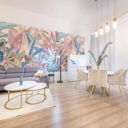 Souper Downtown-kiraly Street Apartment