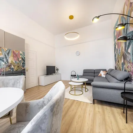 Souper Downtown-kiraly Street Apartment
